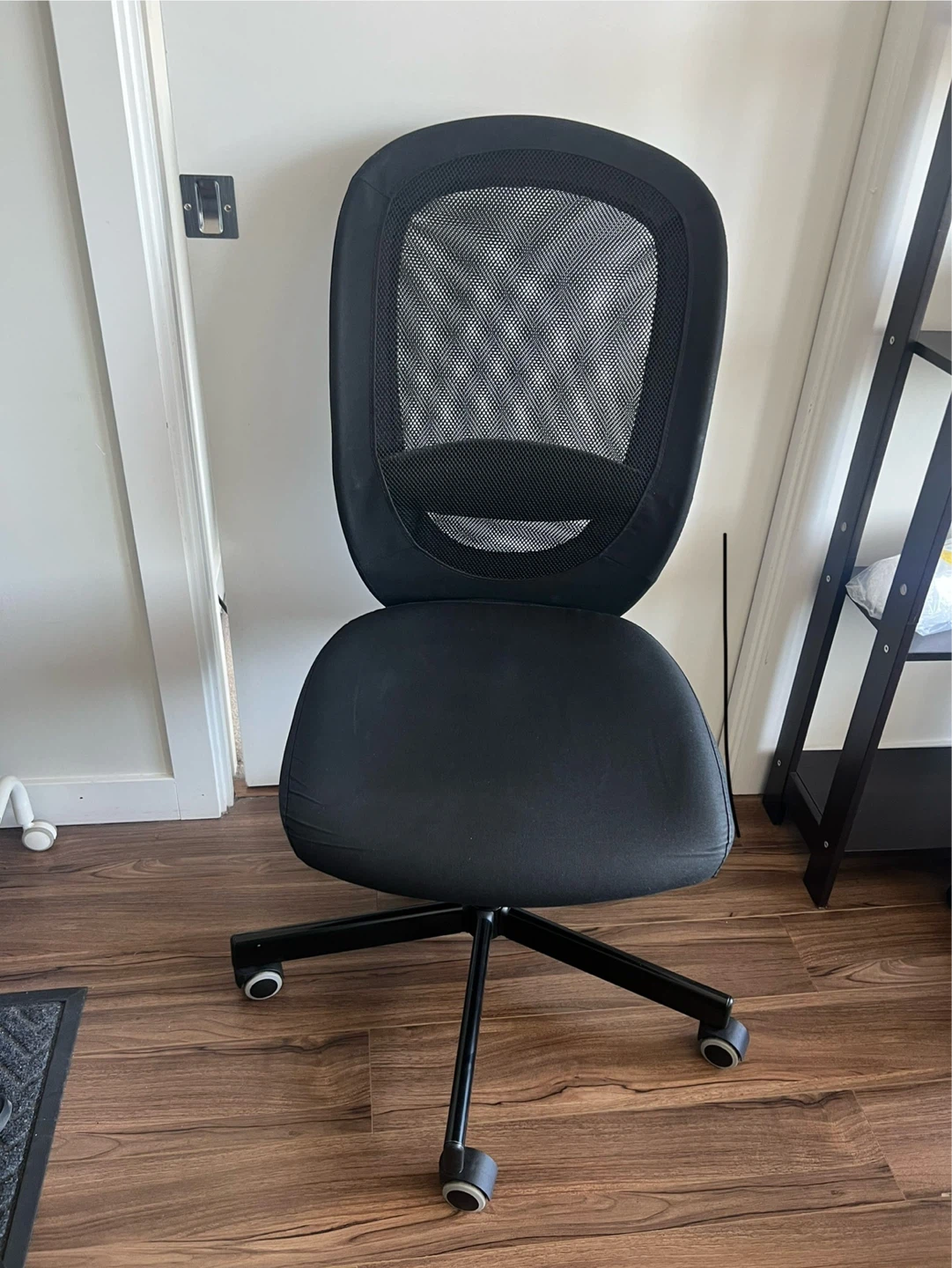 Black Mesh Back Office Chair