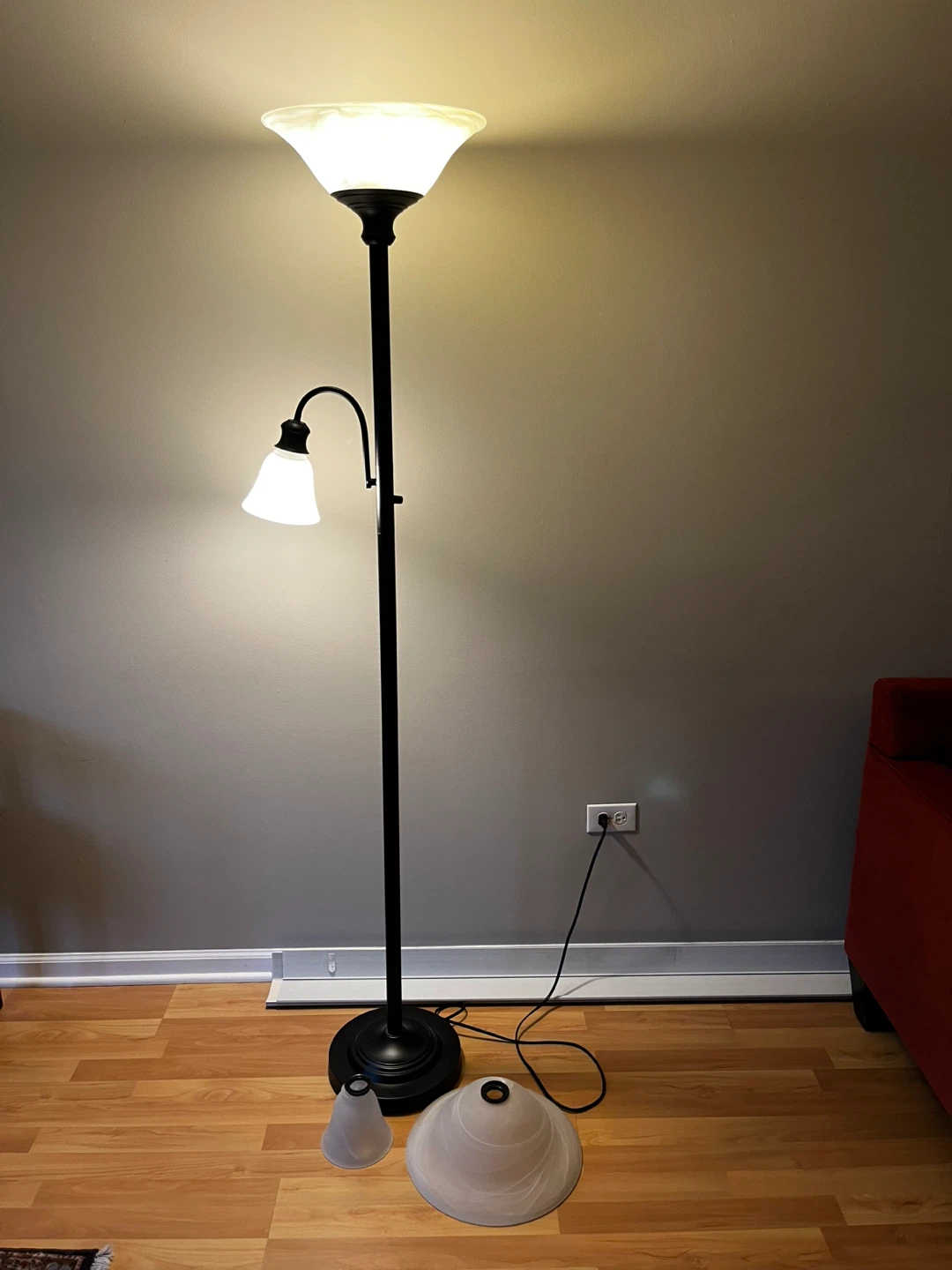 Floor Lamp + 2 Replacement Glass Shades - photo 4