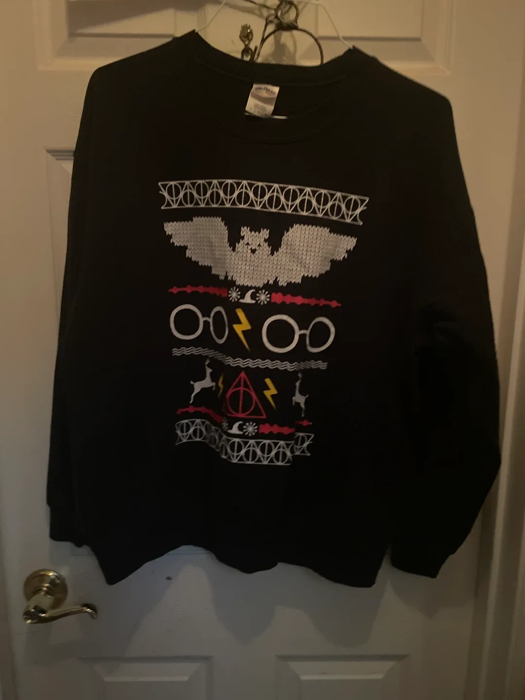 Black sweatshirt, Harry Potter themed, size L/G