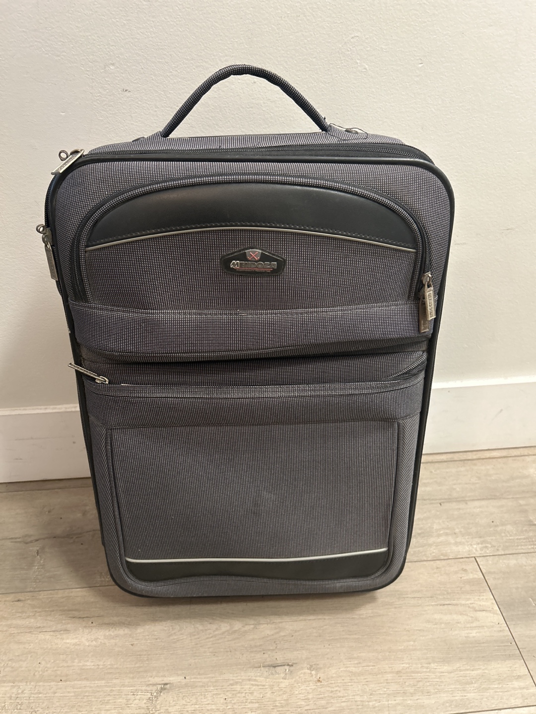 Mendoza Rolling Suitcase
