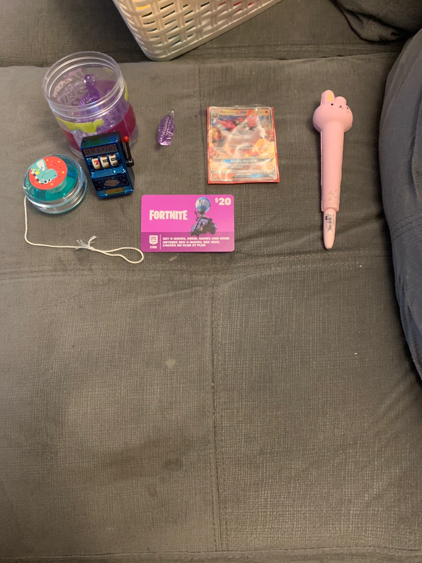 I’m selling Needohs toys and a Fortnite gift card 20 $ - photo 3