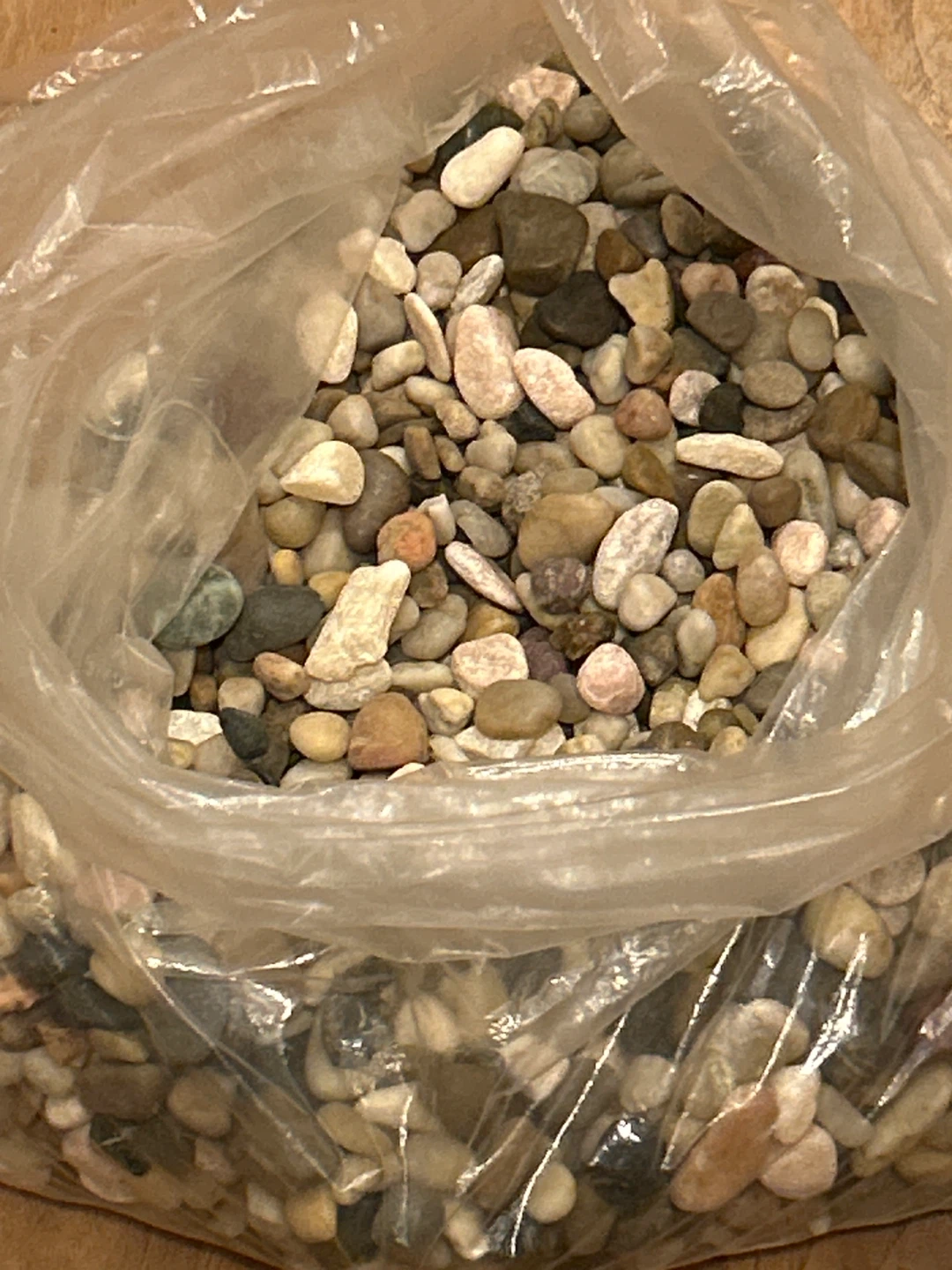 Bag of mixed pebbles/gravel - photo 2