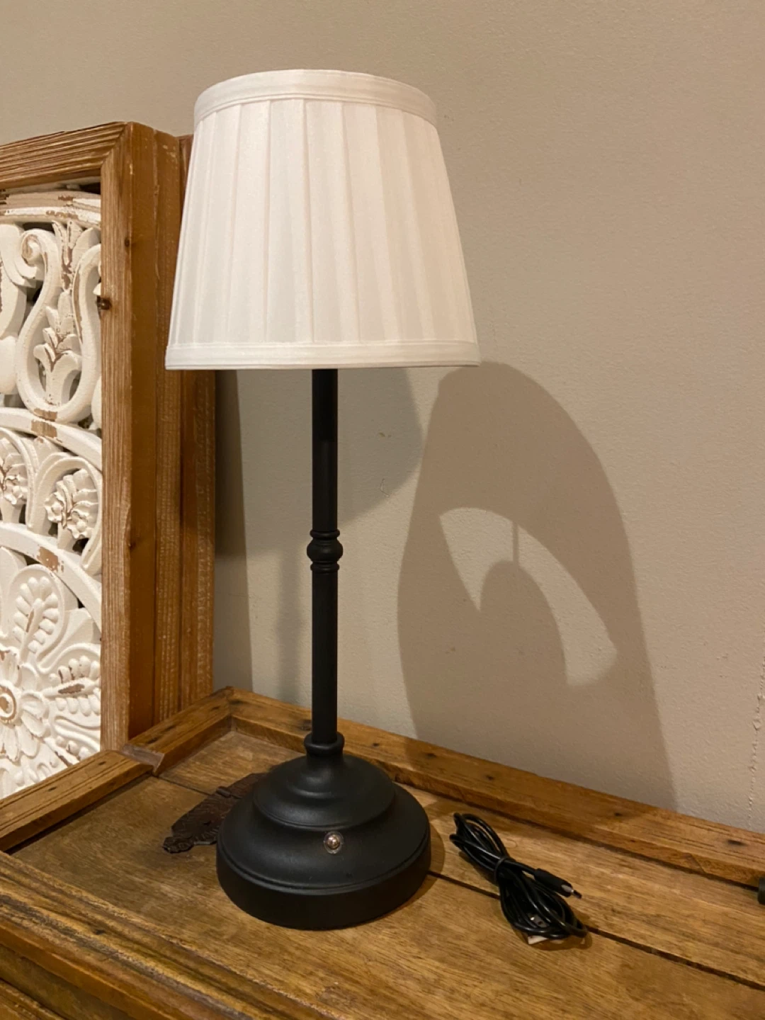 New Cordless LED Table Lamp Fabric Shade - photo 5