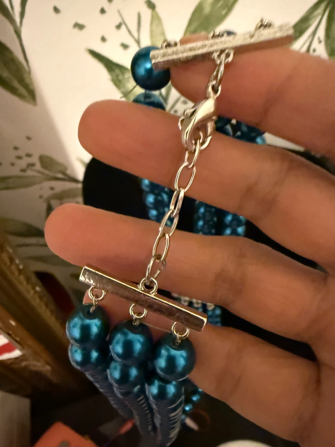 Turquoise beaded necklace with floral clasp - photo 3