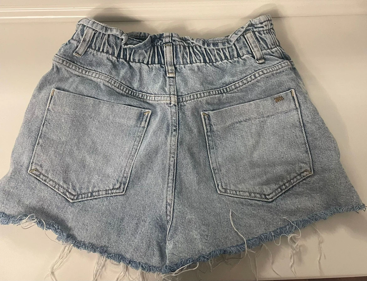 Zara Denim Shorts - photo 2