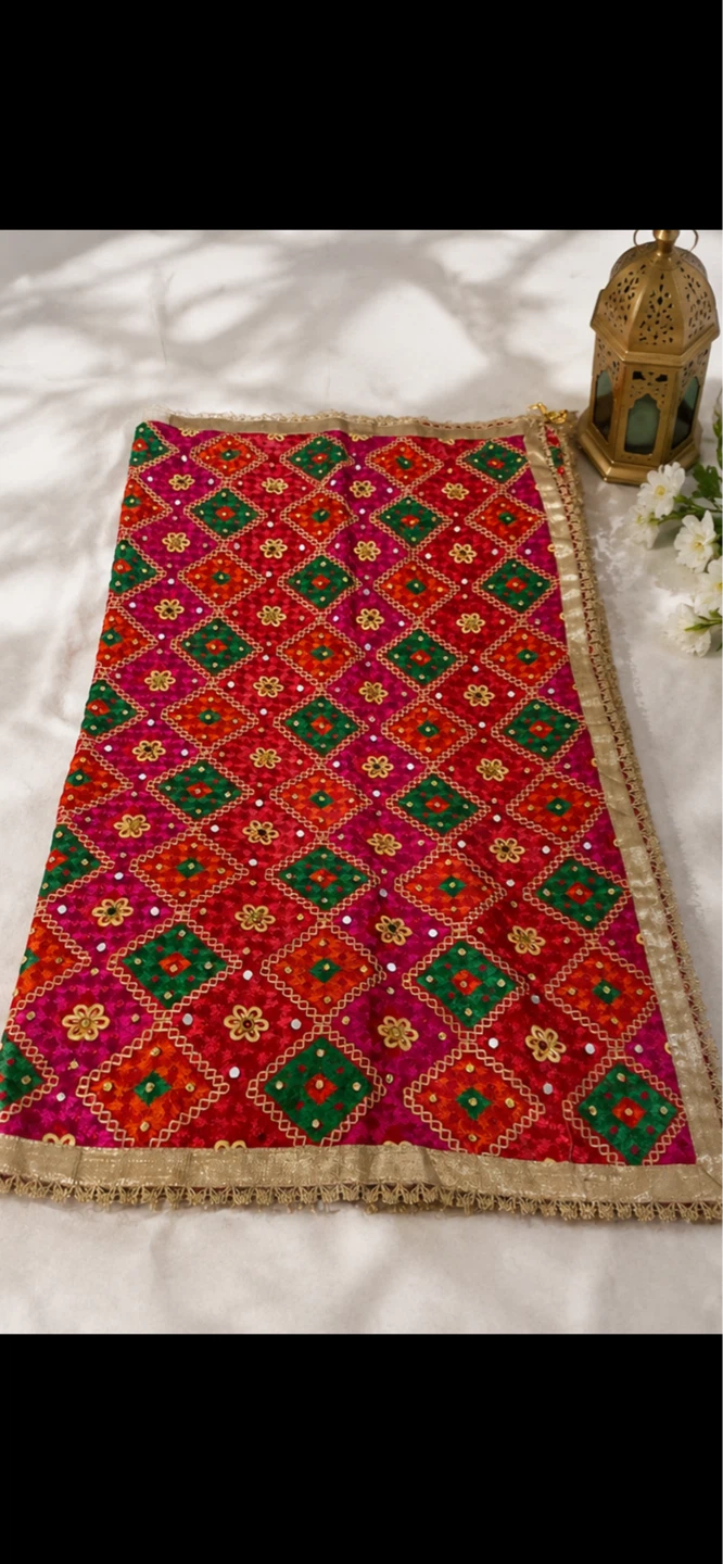 Women’s Embroidered Phulkari Dupatta - photo 2