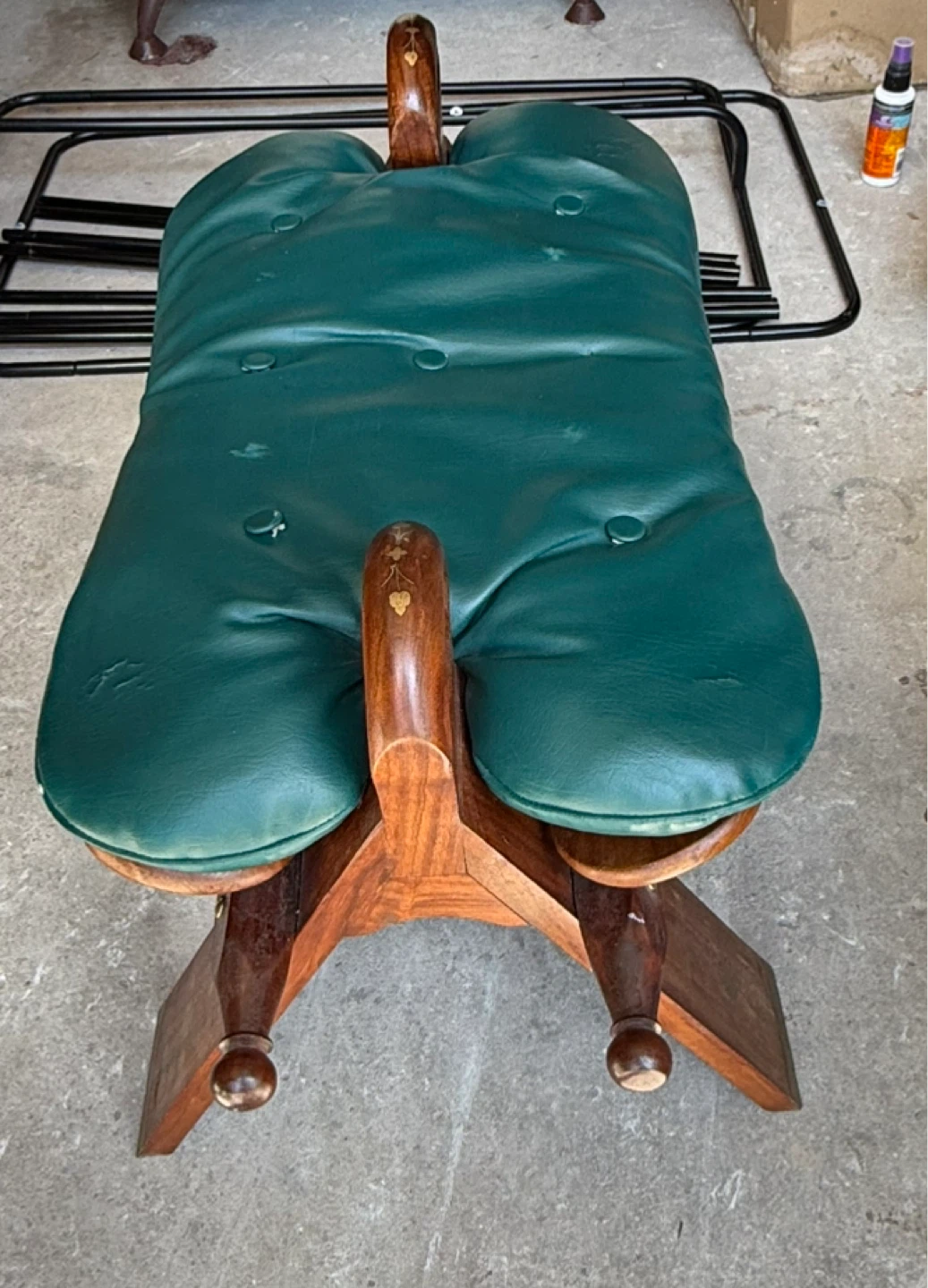 Vanity Stool with Brass Inlay - photo 3
