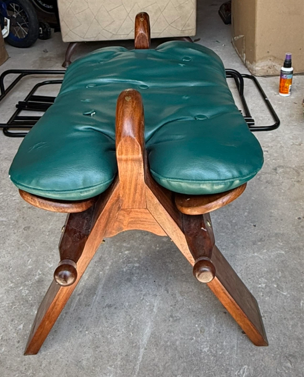 Vanity Stool with Brass Inlay - photo 5
