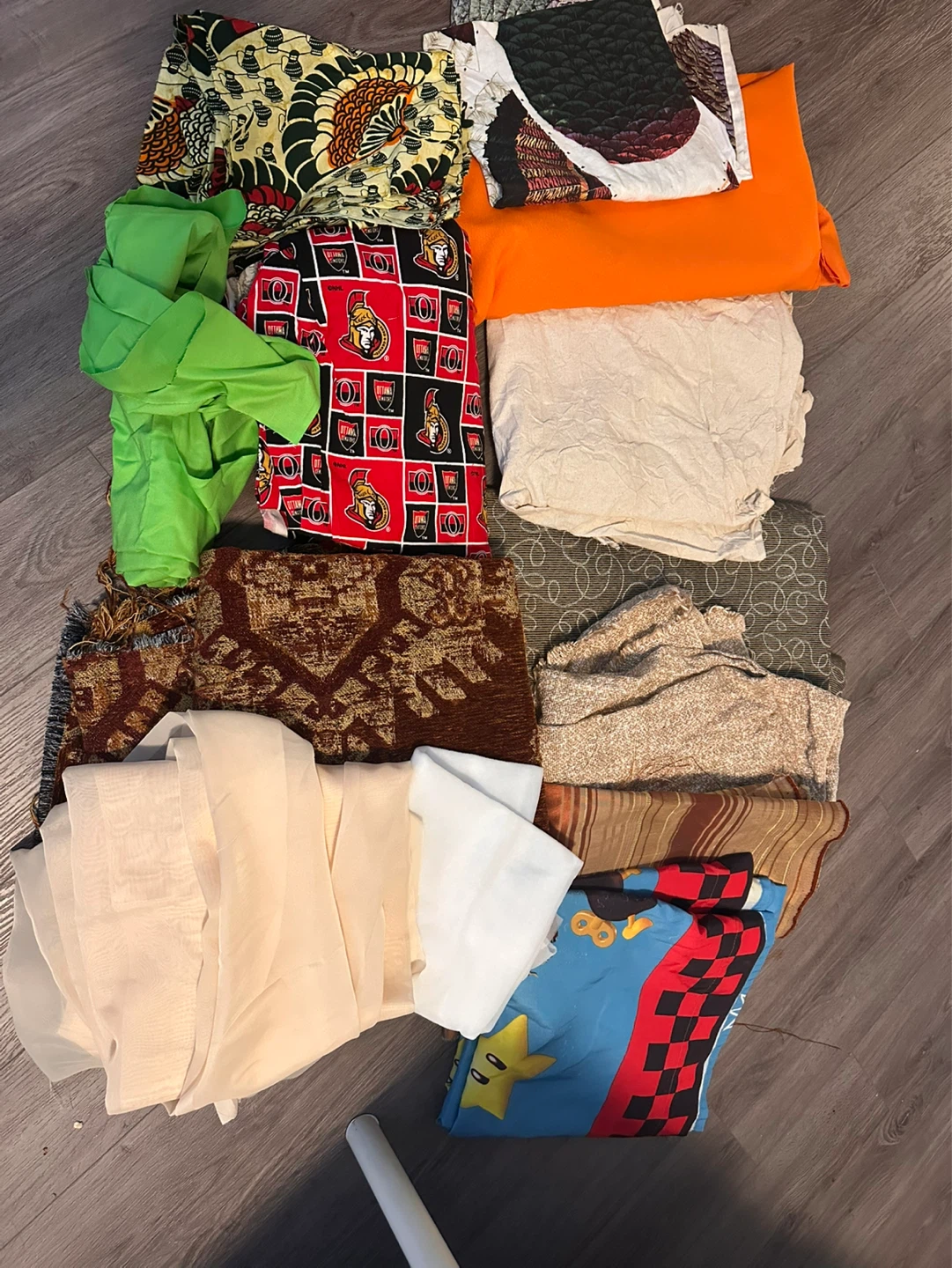 Fabric Scraps Bundle