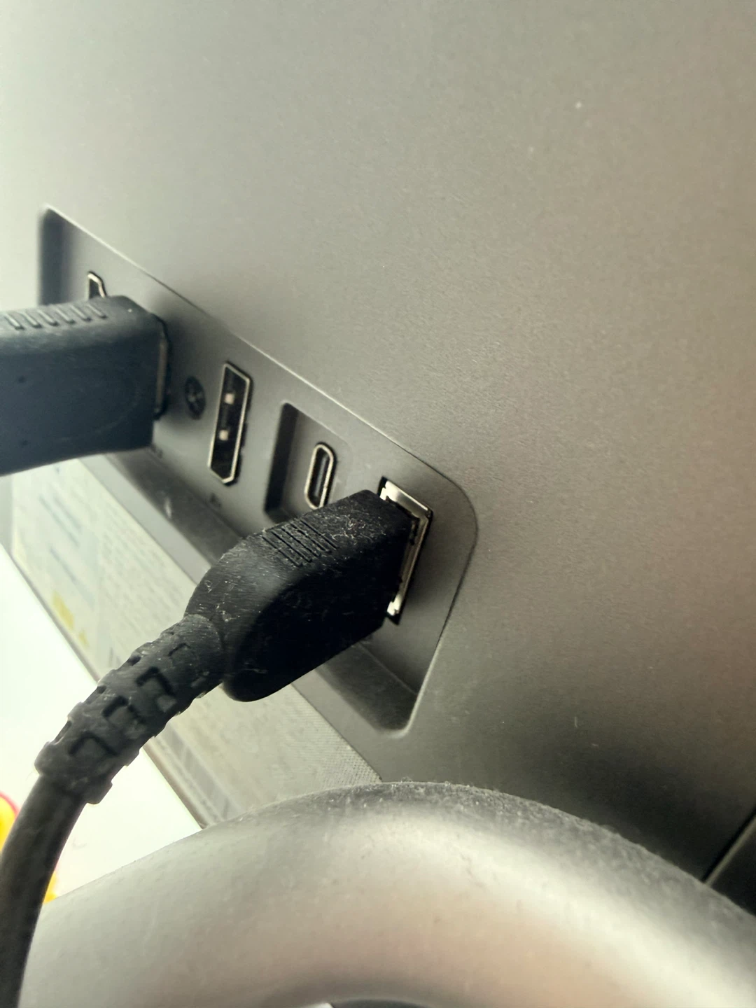 Lenovo Qreator 27" 4K UHD Monitor (IPS, USB-C) - photo 5