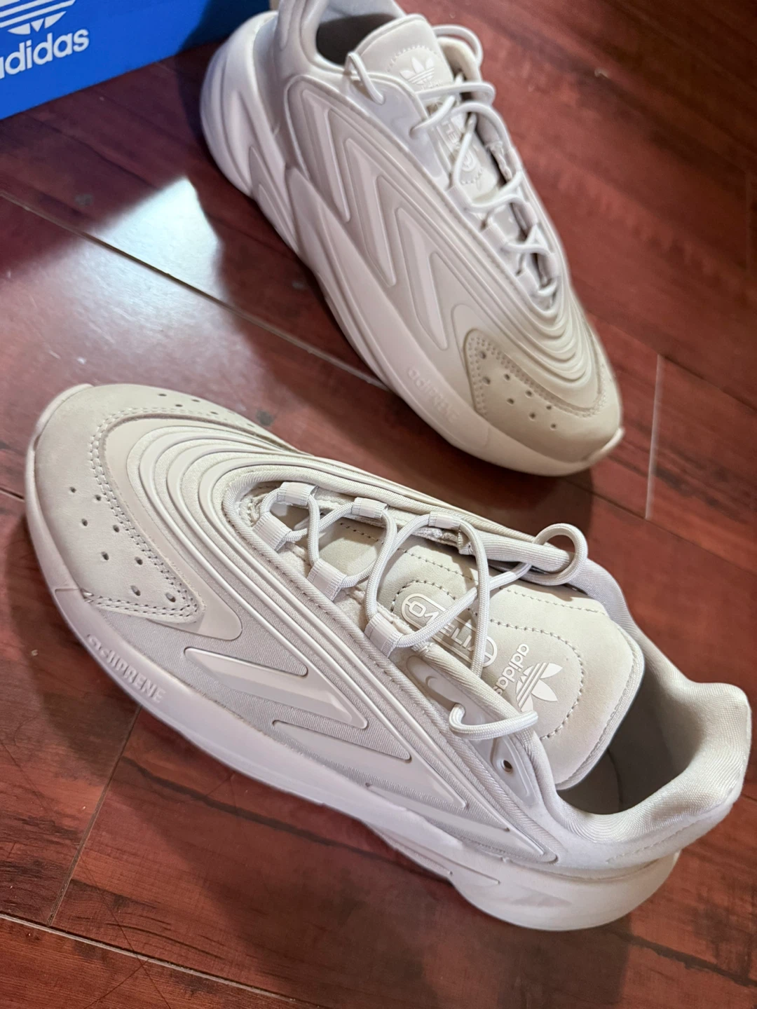 Adidas Ozelia Sneakers - Beige
