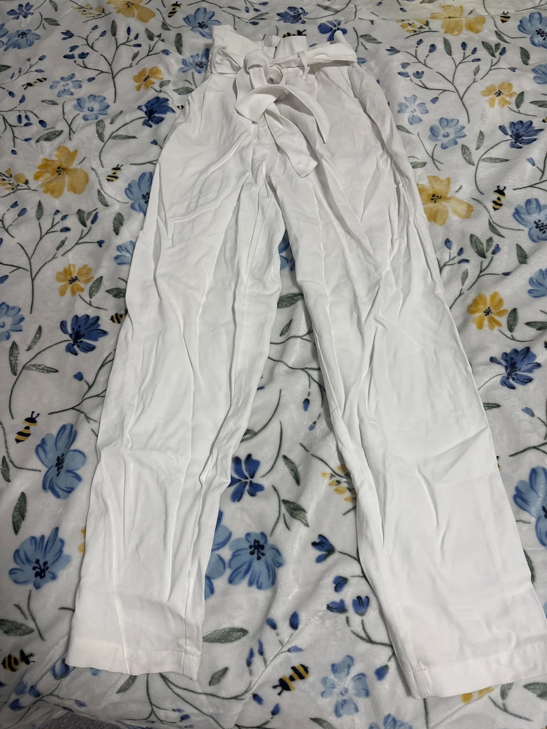 White dynamite Wide Leg Pants