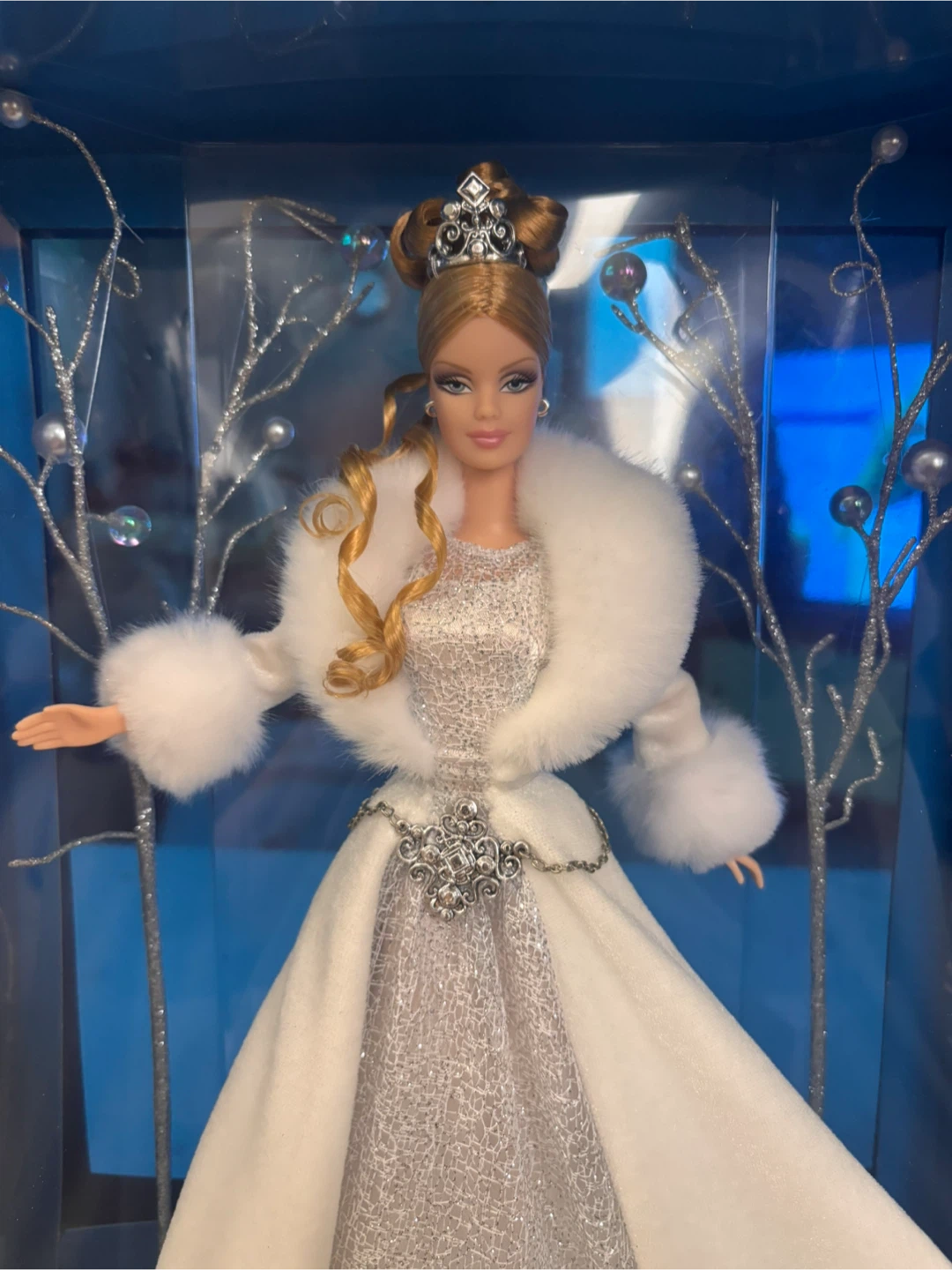 2001 Holidays Visions Barbie