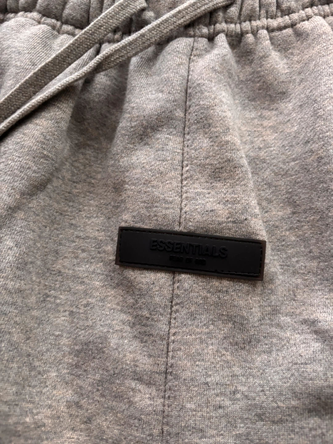 ESSENTIALS Fear of God Grey Sweat Shorts - photo 4