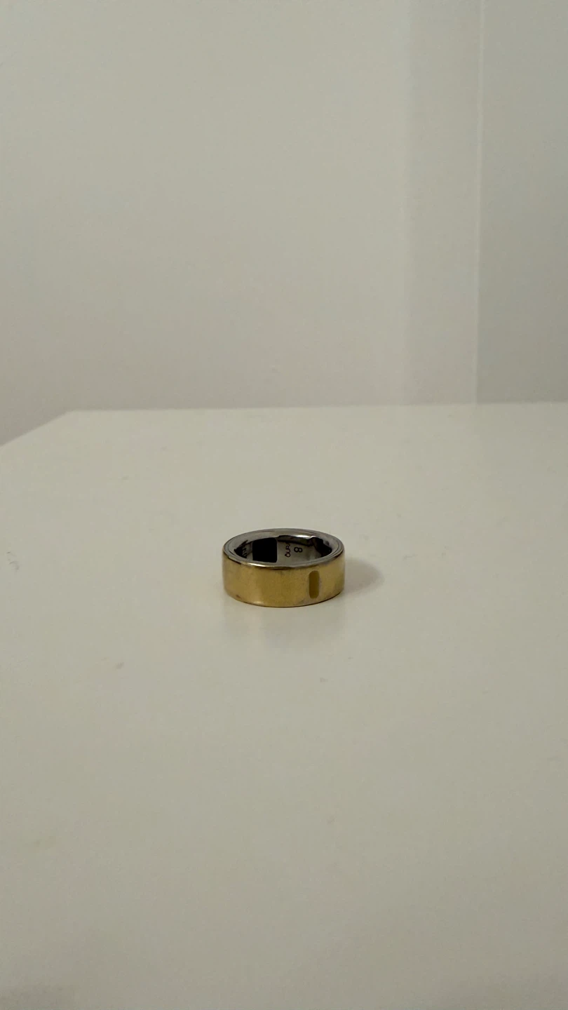 Oura Ring 4 - Size 8 - Gold