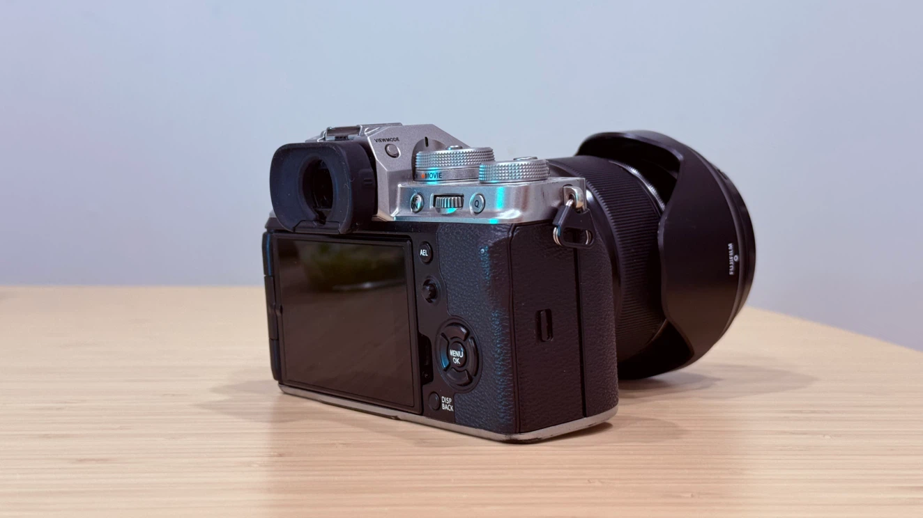 Fujifilm X-T4 Mirrorless Camera with 16-55mm Lens - photo 4