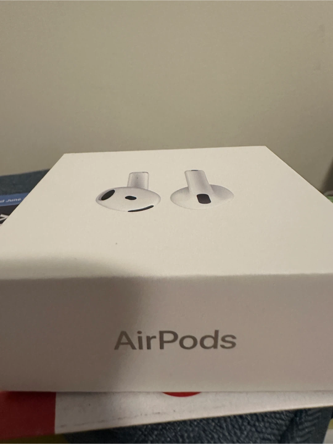 Apple AirPods 4 - photo 2