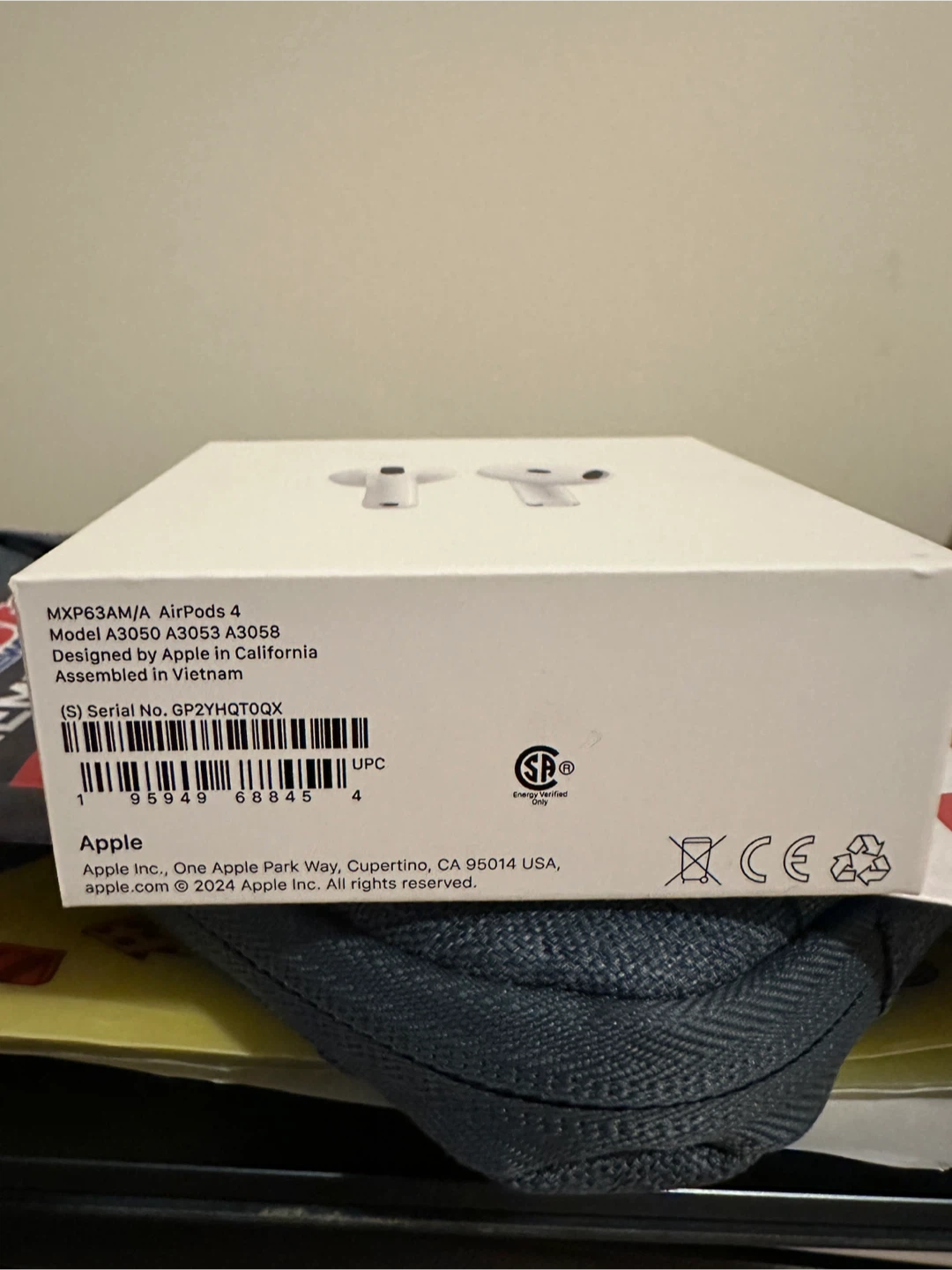Apple AirPods 4 - photo 3