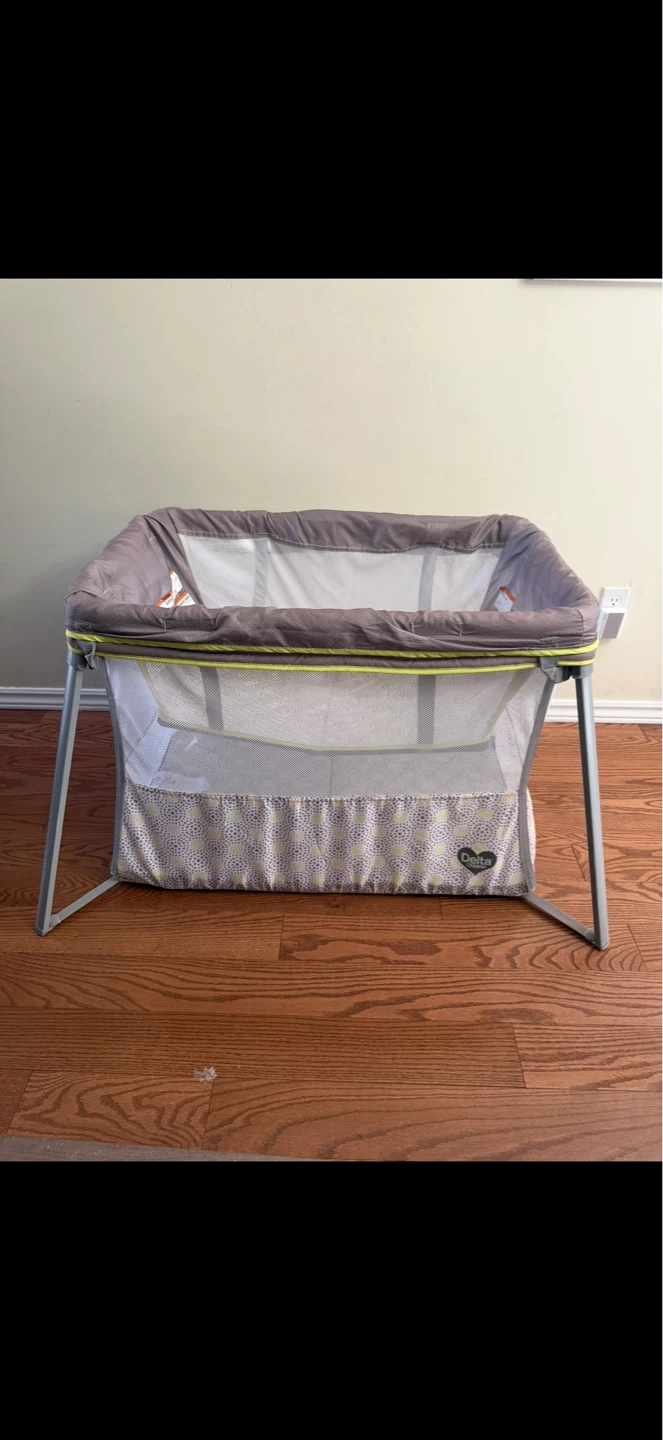 Baby Bed Bassinet and Playard - photo 2