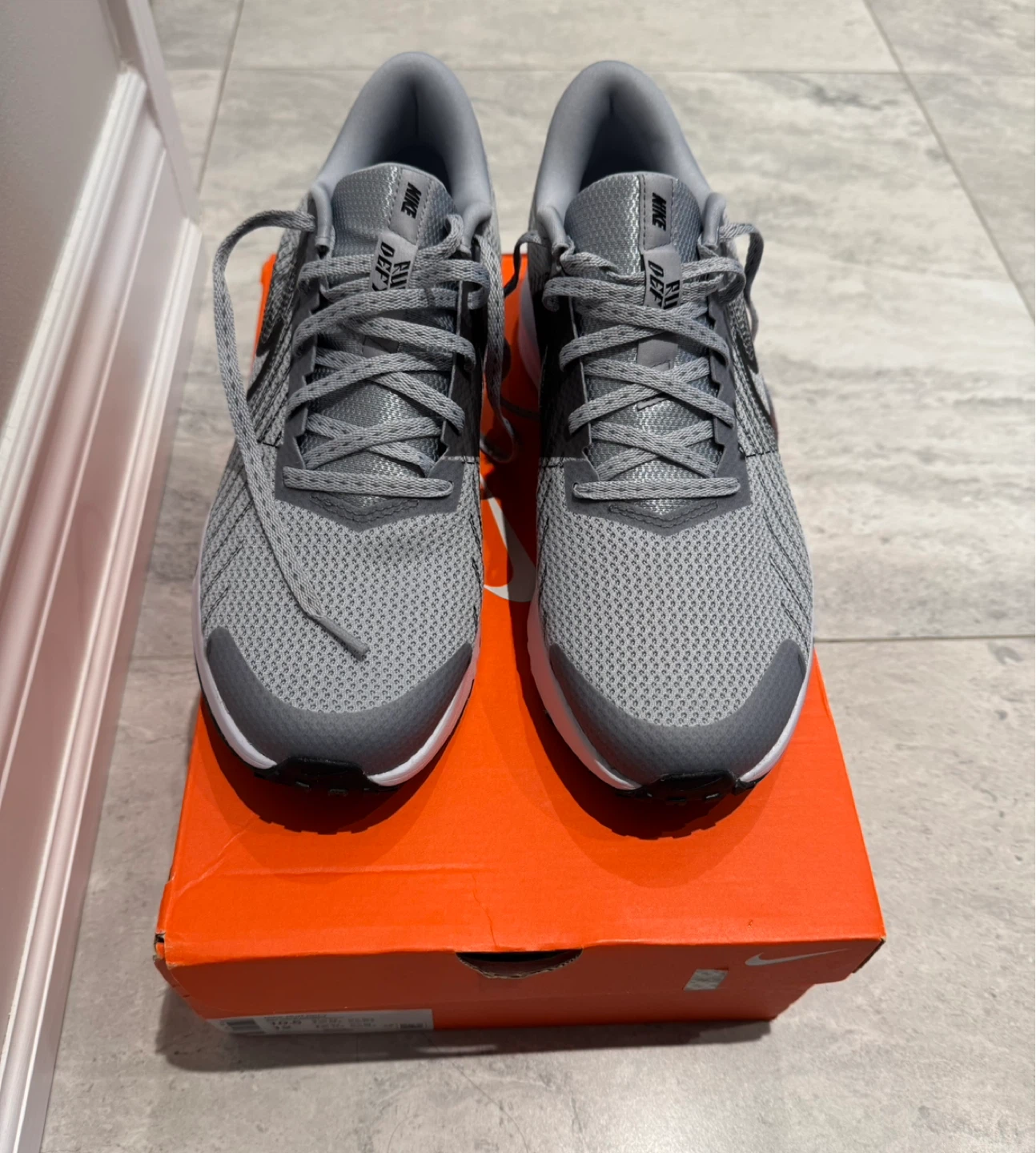 New Men's Nike Grey Running Shoes (Size 10.5) - photo 3