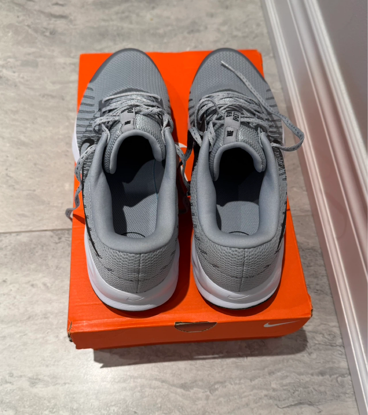 New Men's Nike Grey Running Shoes (Size 10.5) - photo 2