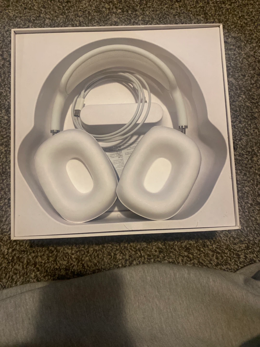 Apple AirPods Max Silver Headphones - photo 3