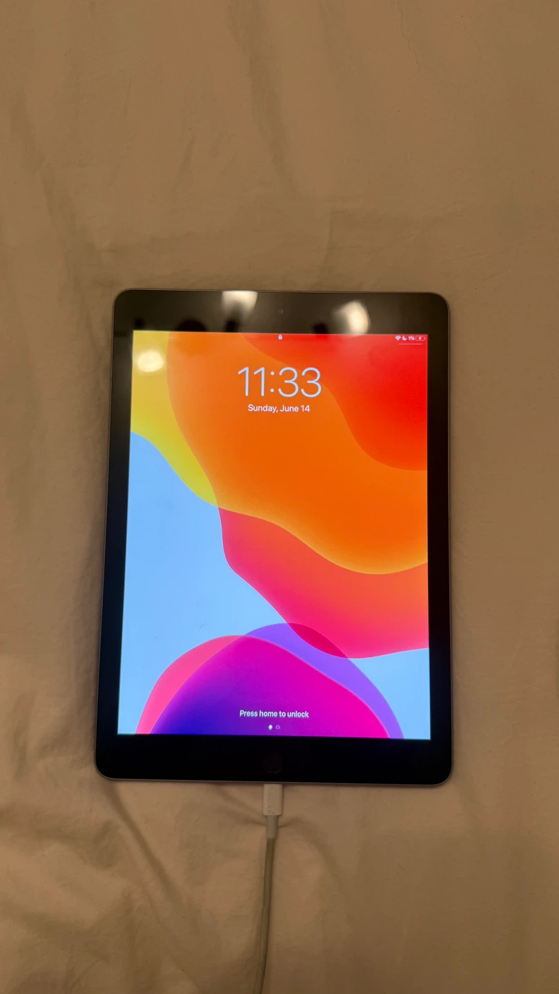 iPad Gen 6 and Apple Pencil