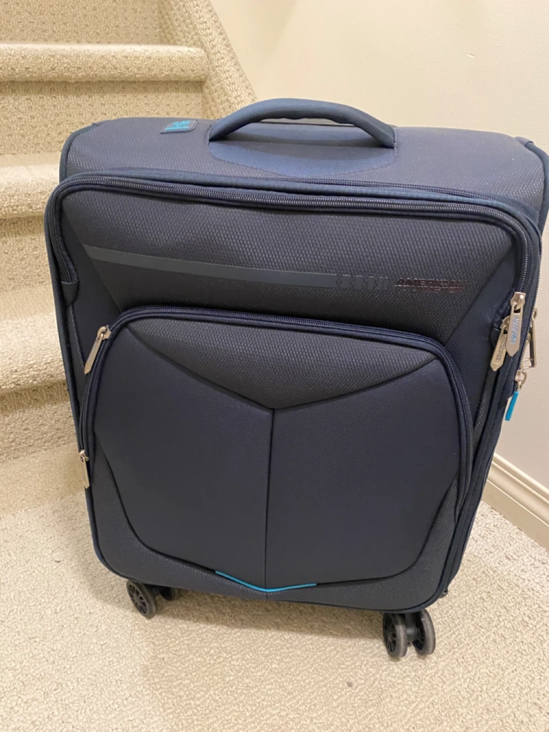 American Tourister Spinner Luggage - photo 3