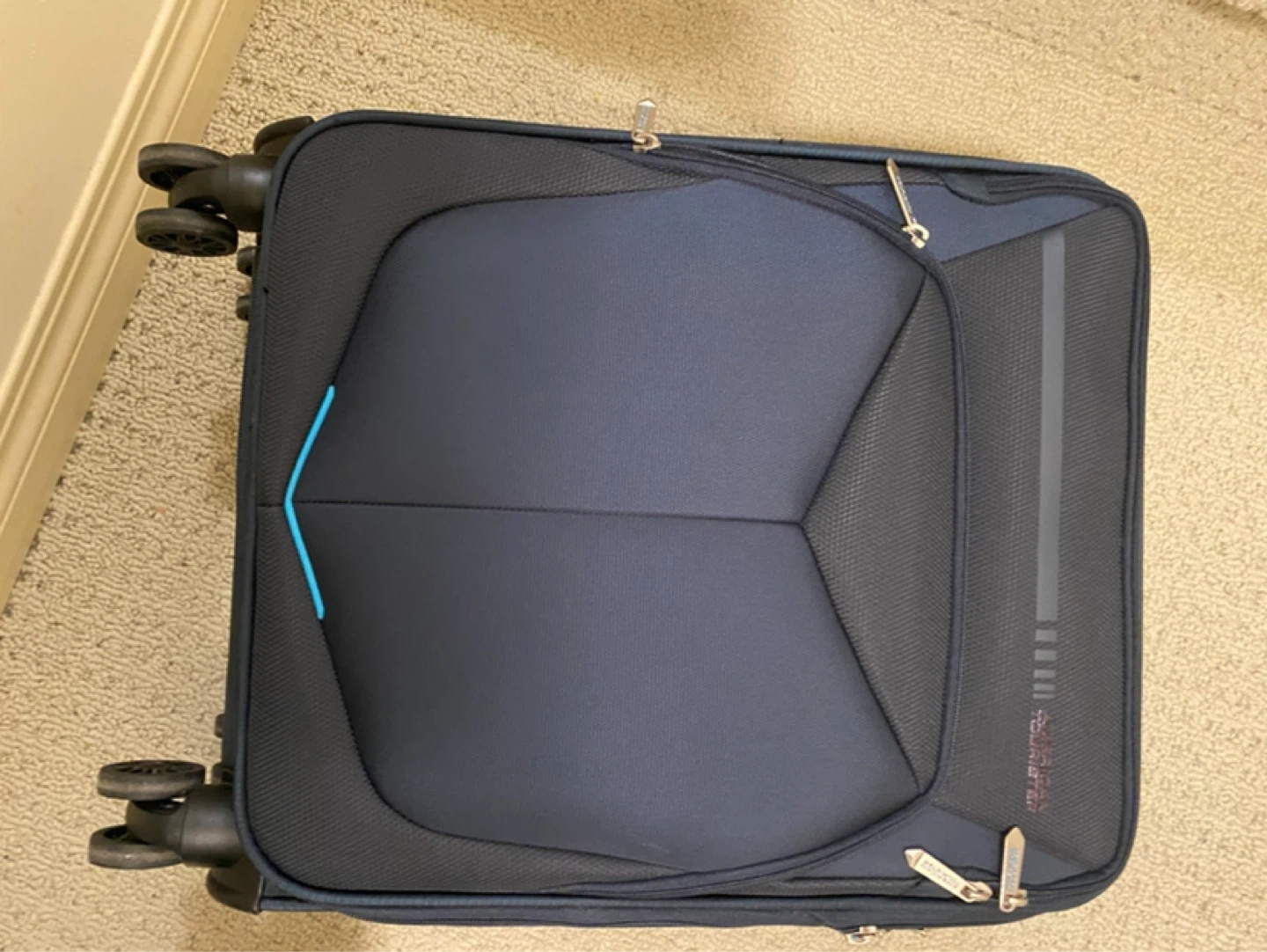 American Tourister Spinner Luggage - photo 2