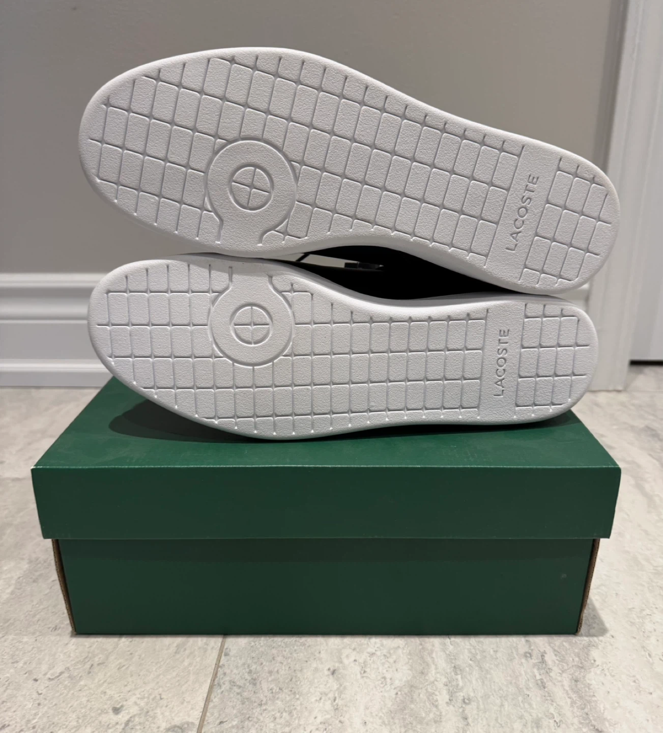New Lacoste Men's Navy Leather Sneakers (Size 10.5) - photo 4