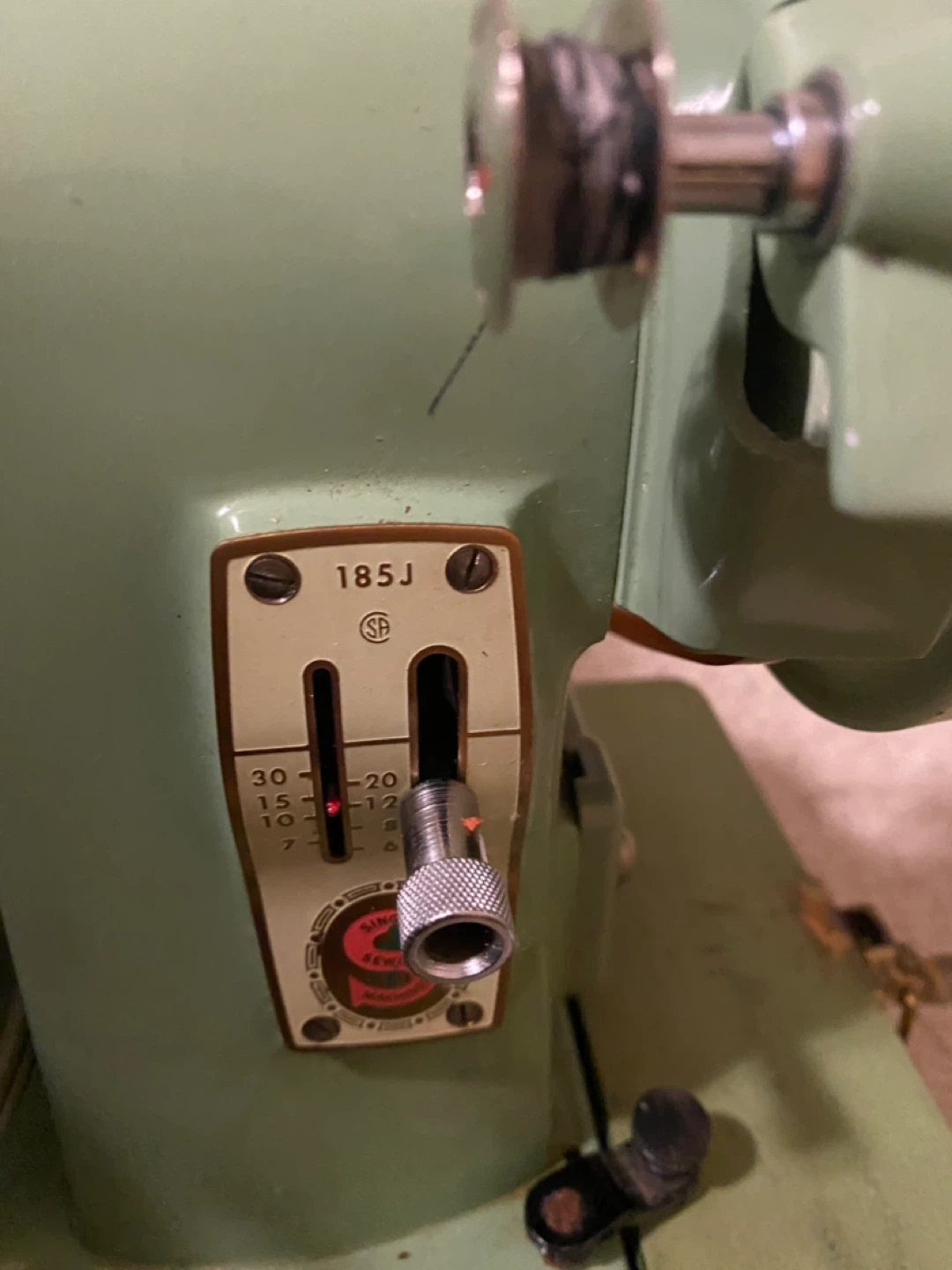 Vintage Singer 185J Sewing Machine