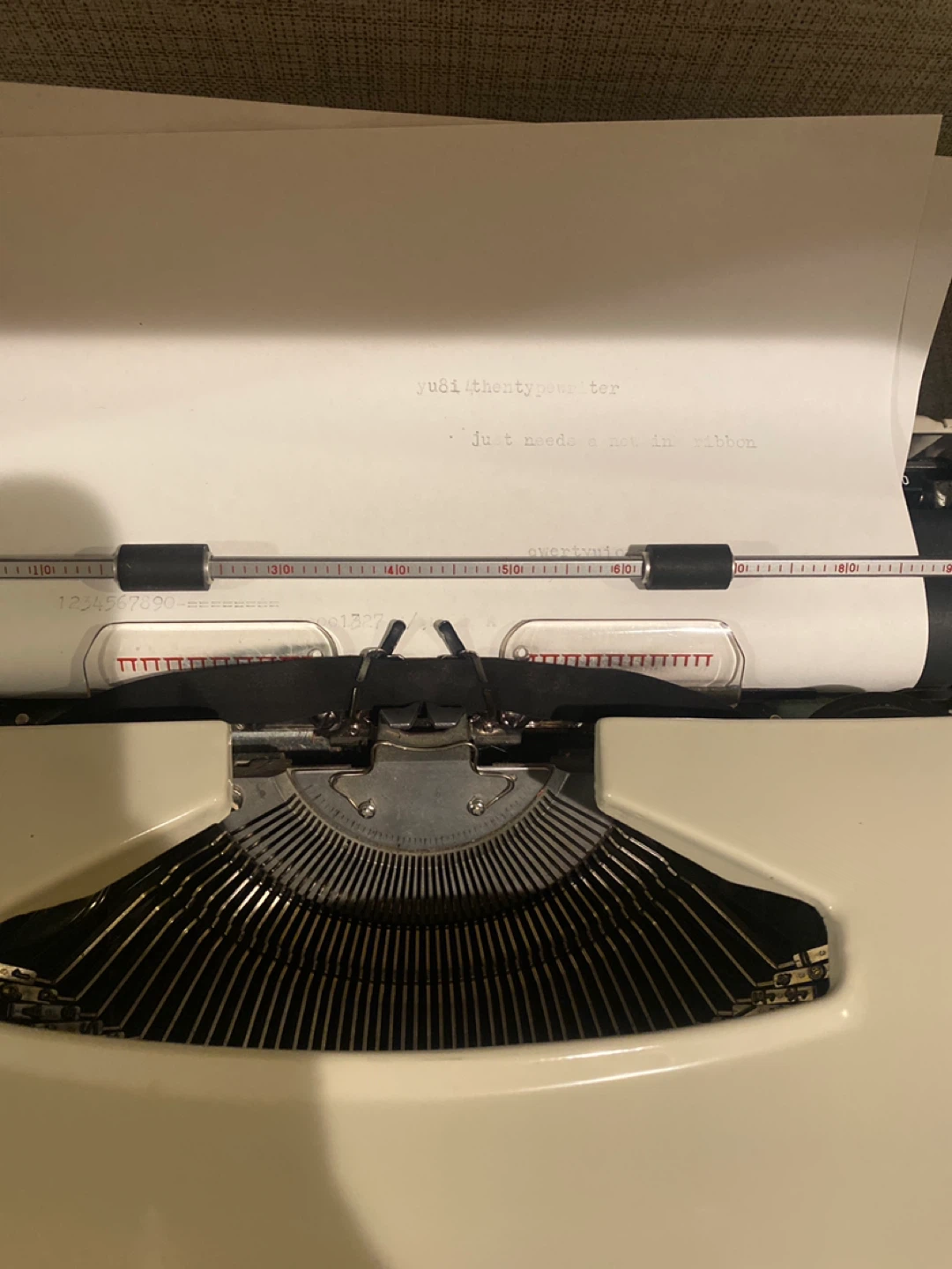 Brother Echelon 89 Portable Typewriter - photo 3