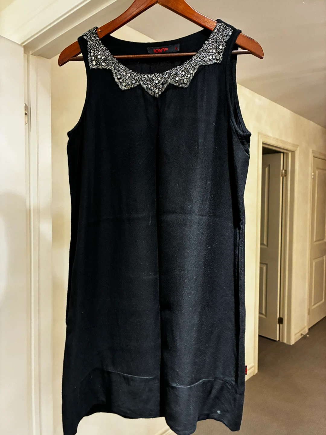 109°F Black Embellished Collar Sleeveless Dress Size L - photo 2