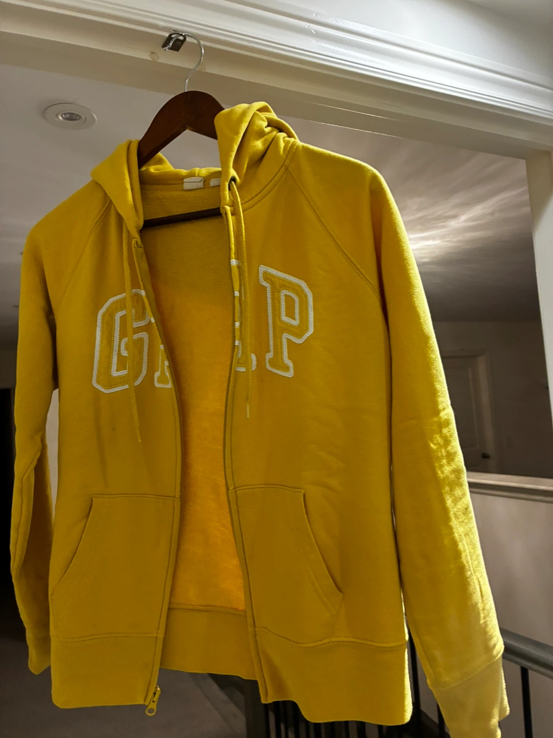 Gap Yellow Zip-Up Hoodie - photo 2
