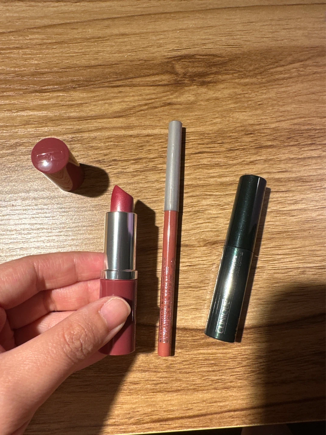 Clinique Lipstick and Lip Liner Set