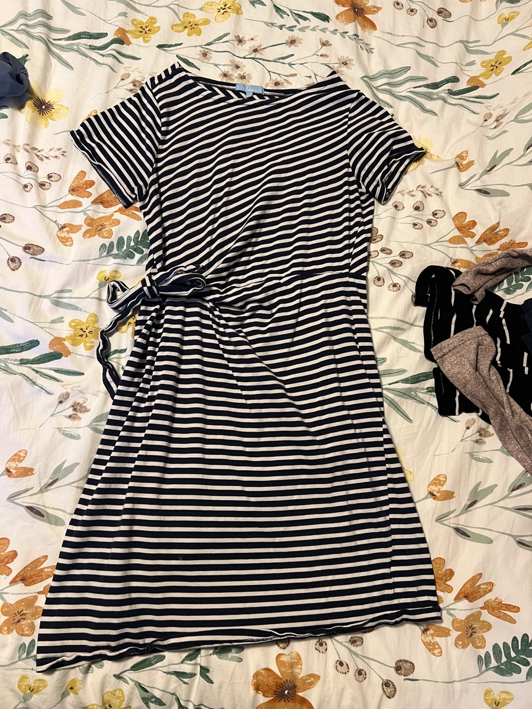 Women dress (Med, Large,XL ) - photo 3