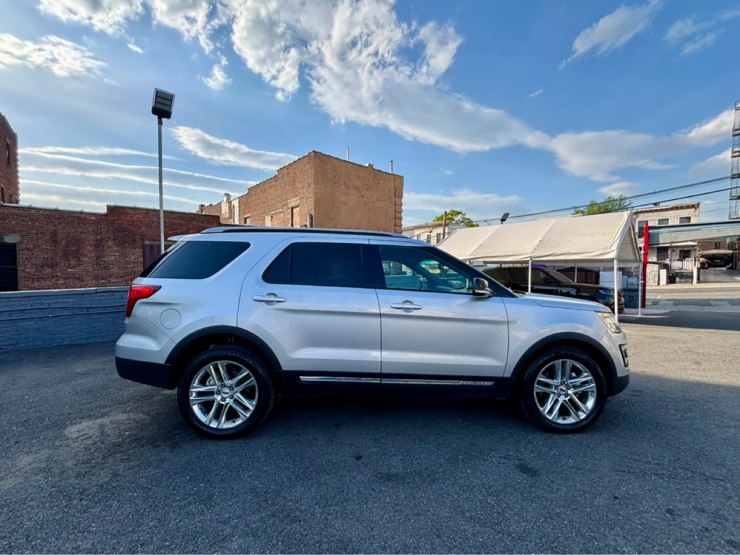 Ford Explorer XLT 2016 98k miles - photo 5