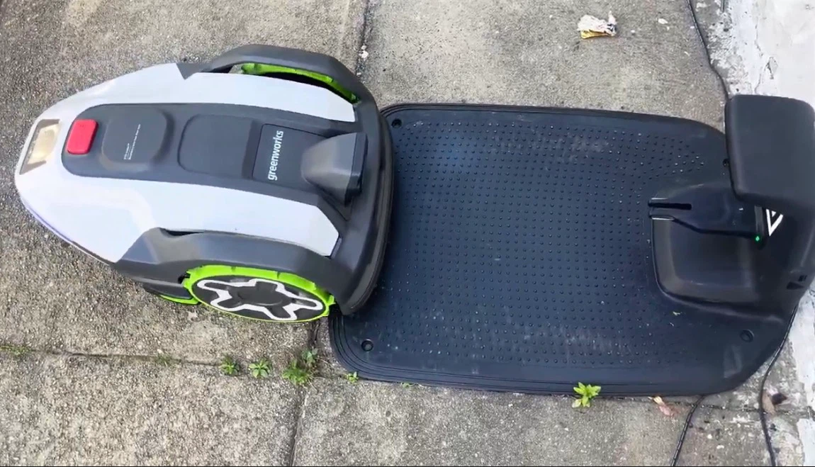 Greenworks Ai-Mowbot C20 Robotic Lawn Mower - photo 4