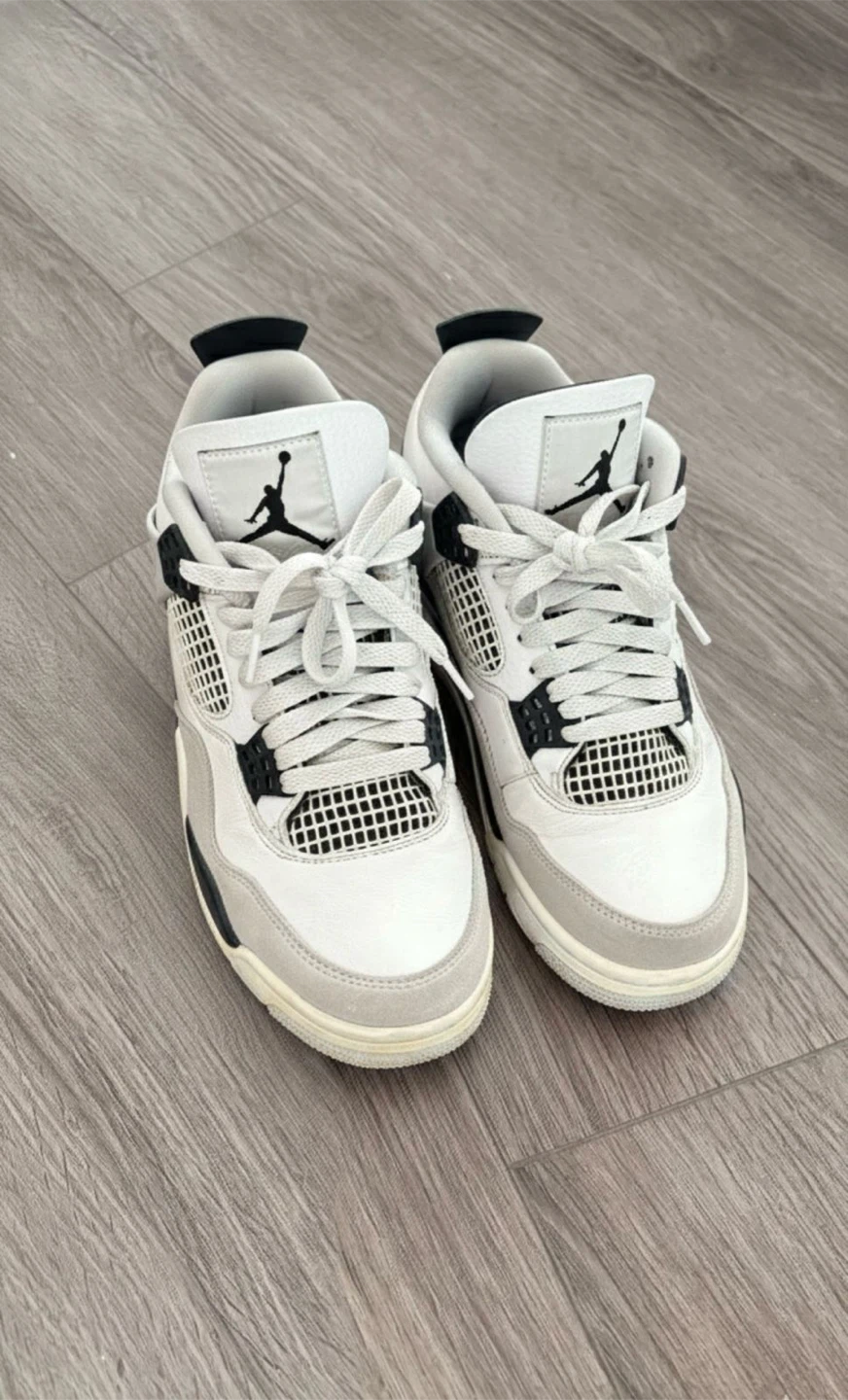 Air Jordan 4 Retro Sneakers