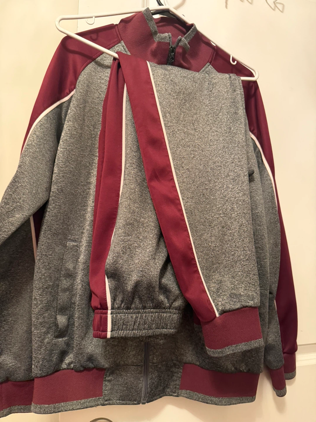 Grey & Maroon Tracksuit Set size large - photo 5