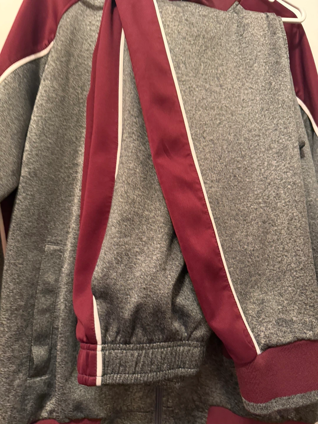 Grey & Maroon Tracksuit Set size large - photo 2