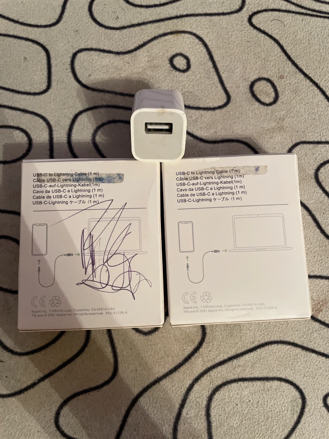 2 apple cables and cube - photo 2
