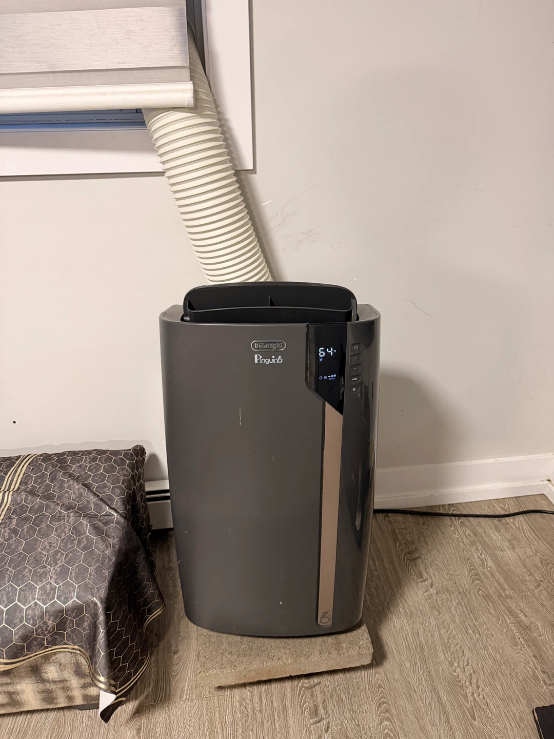 DeLonghi Pinguino Portable Air Conditioner