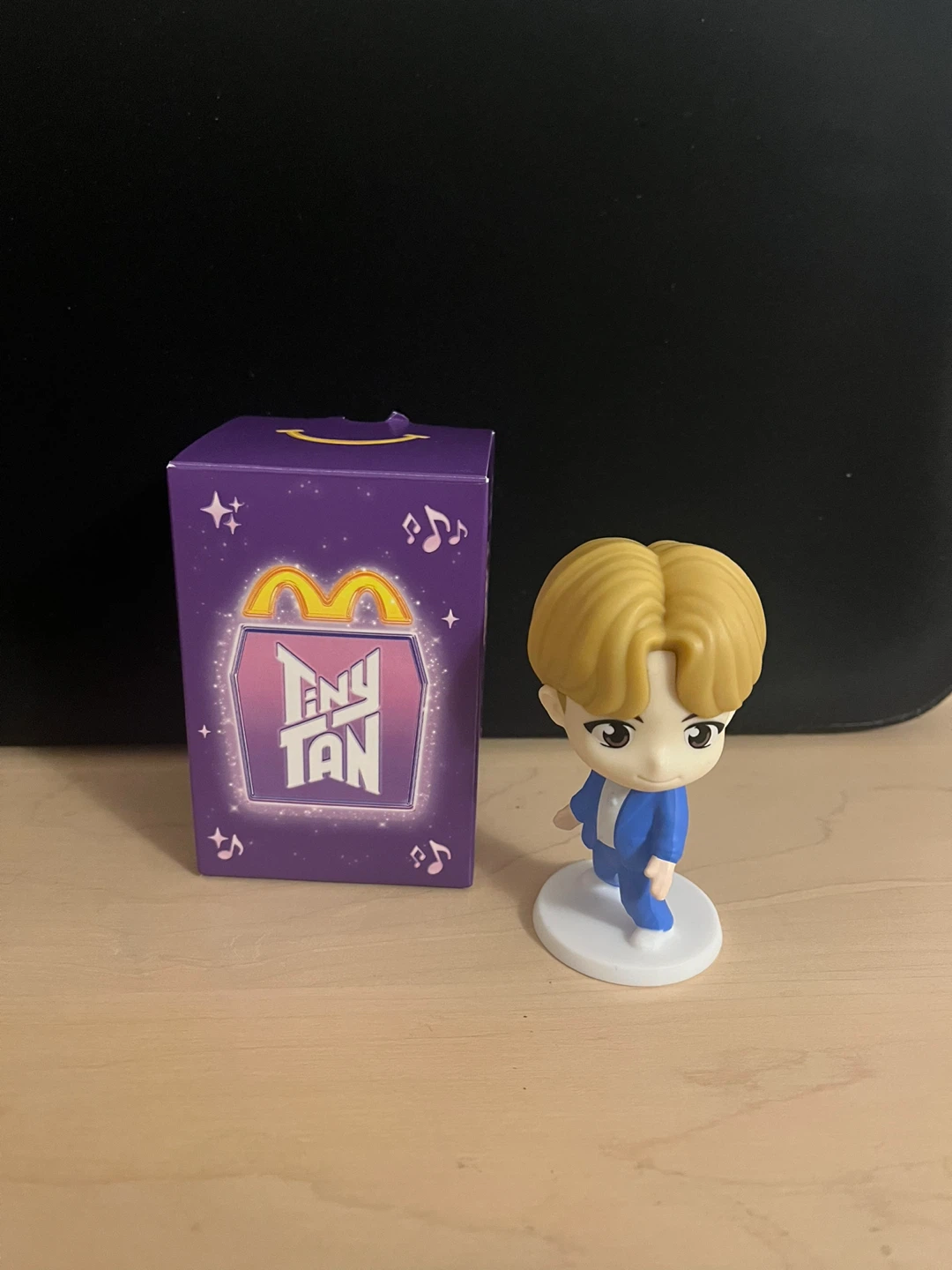 BTS J-Hop Figure - photo 3