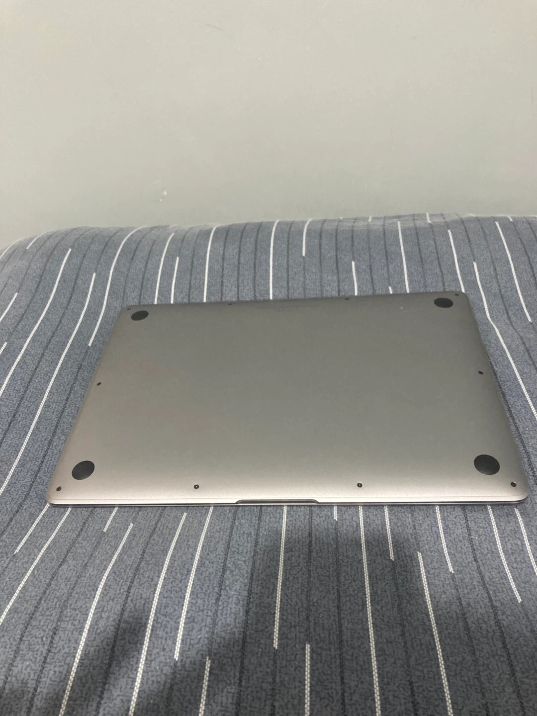Apple MacBook Air Laptop 2020 (intel) - photo 3