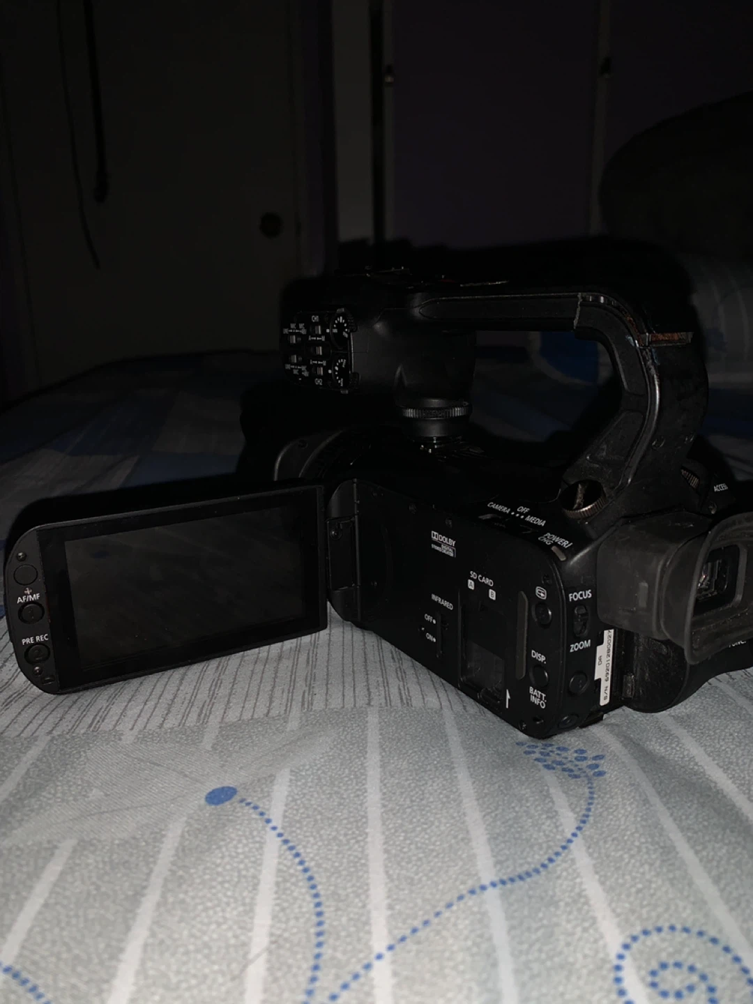 Canon XA25 HD Camcorder - photo 3