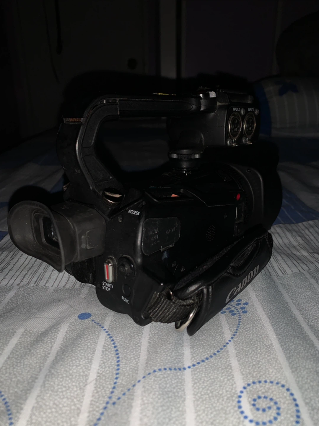 Canon XA25 HD Camcorder - photo 4