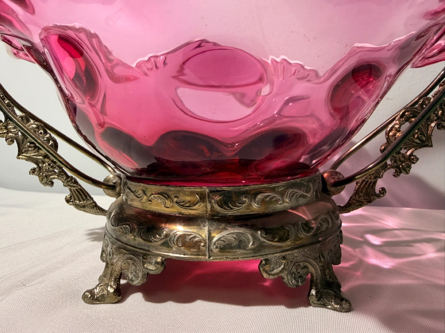 Fenton Pink Hobnail Glass Basket with Metal Handle - photo 2