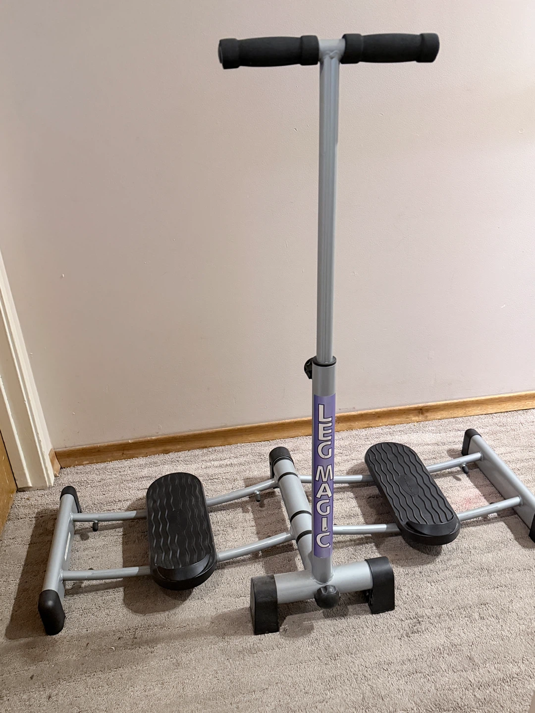 Leg Magic Exercise Machine - photo 2