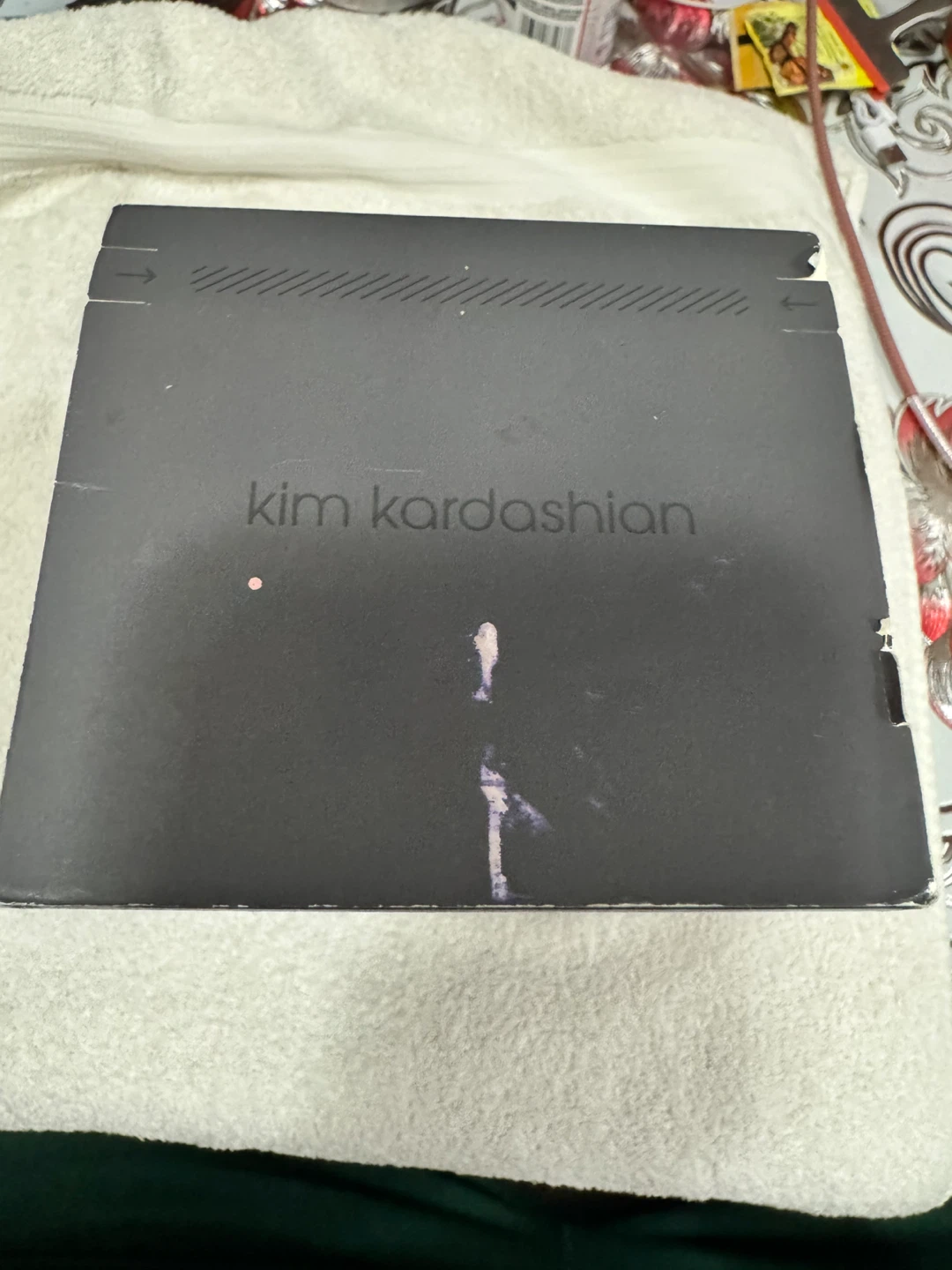 Beats Pill Portable Speaker by Kim Kardashian - photo 2